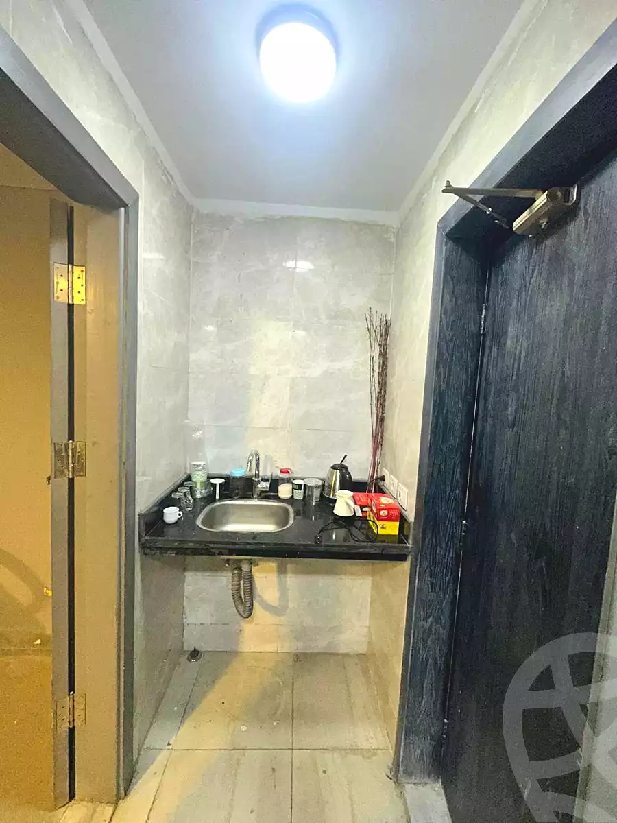https://aqarmap.com.eg/ar/listing/7115610-for-sale-cairo-new-administrative-capital-r7-kmbwnd-bwk-mstr-byldr-jrwb