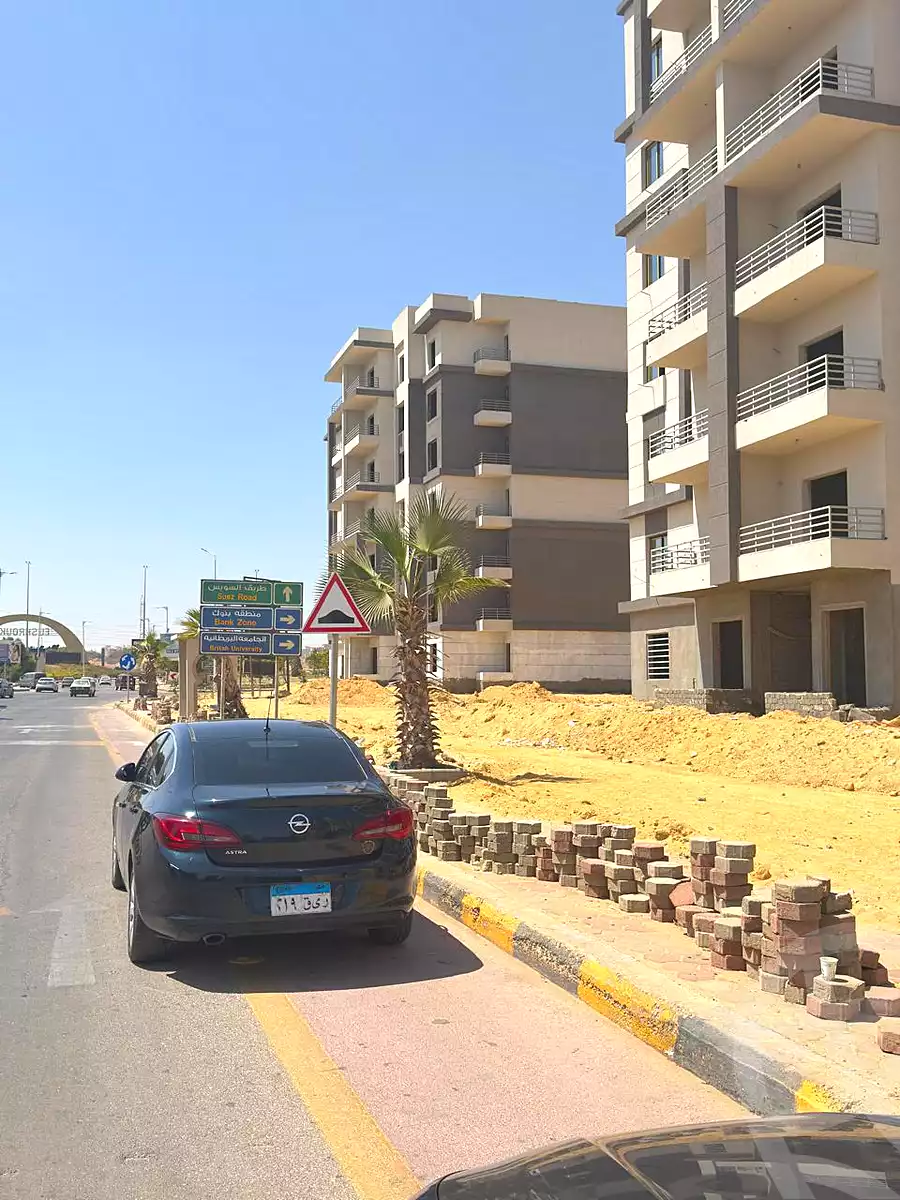 https://aqarmap.com.eg/ar/listing/7115641-for-sale-cairo-el-shorouk-compounds-mayan-compound-stm