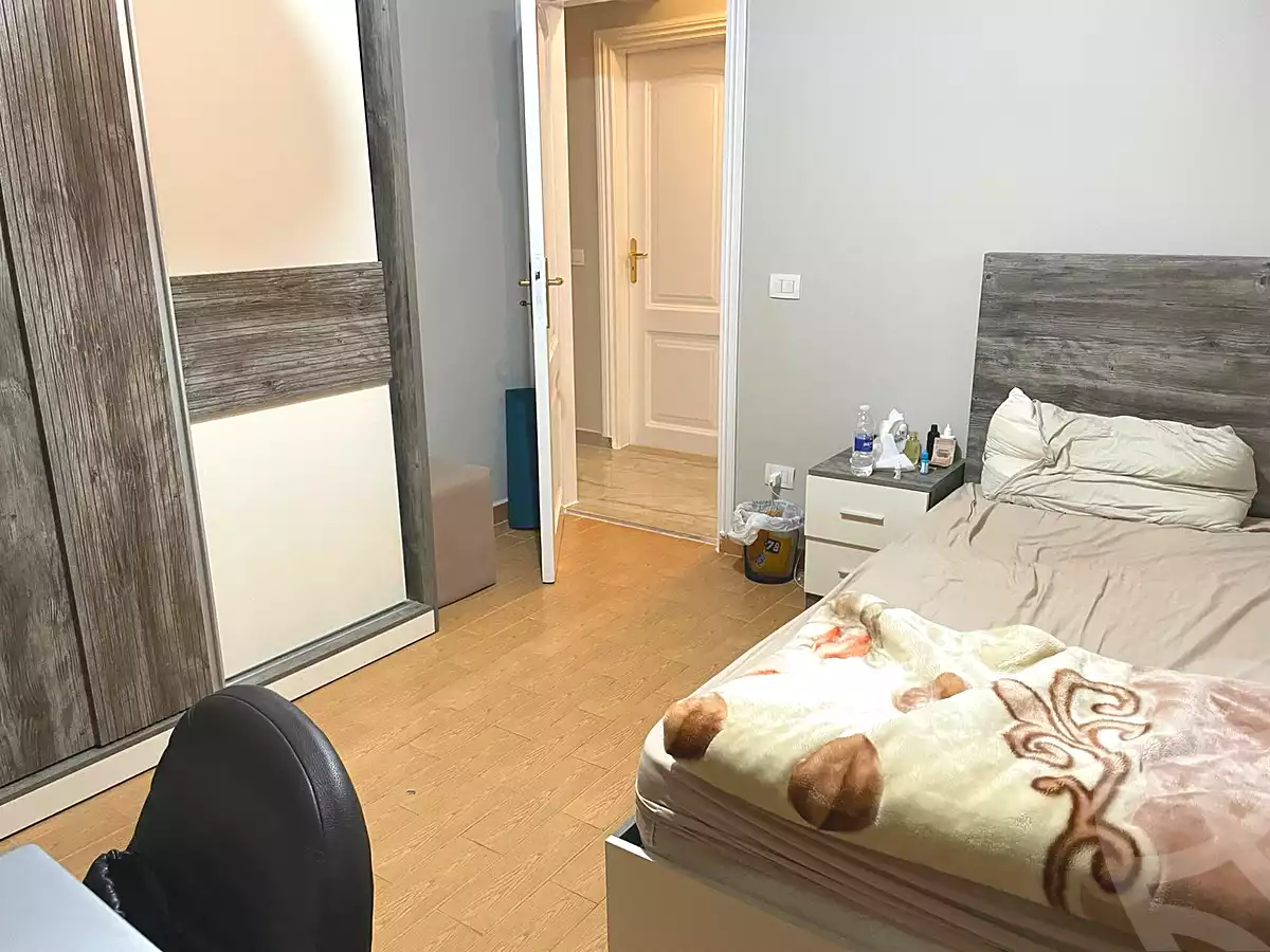 https://aqarmap.com.eg/ar/listing/7115841-for-sale-cairo-new-cairo-gharb-arabila-doctor-hani-maher-st