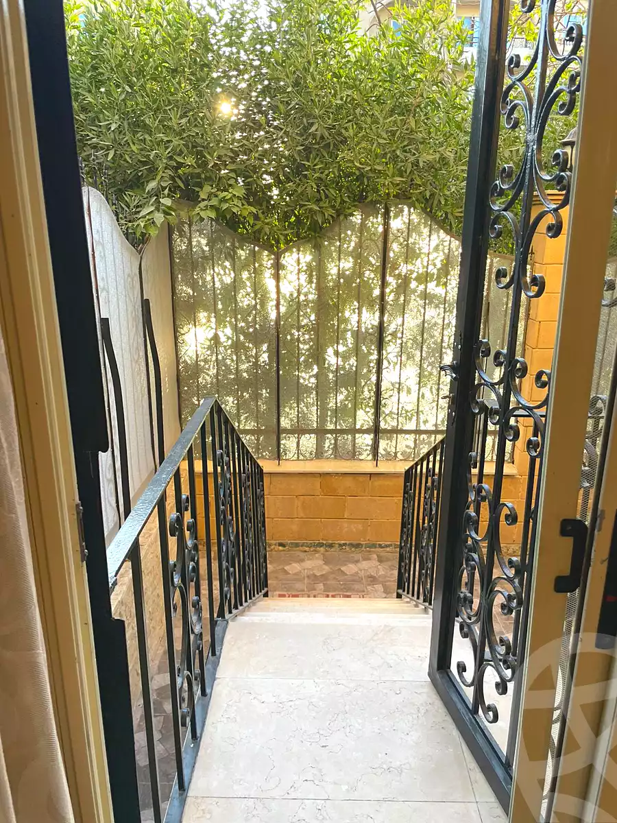 https://aqarmap.com.eg/ar/listing/7115841-for-sale-cairo-new-cairo-gharb-arabila-doctor-hani-maher-st