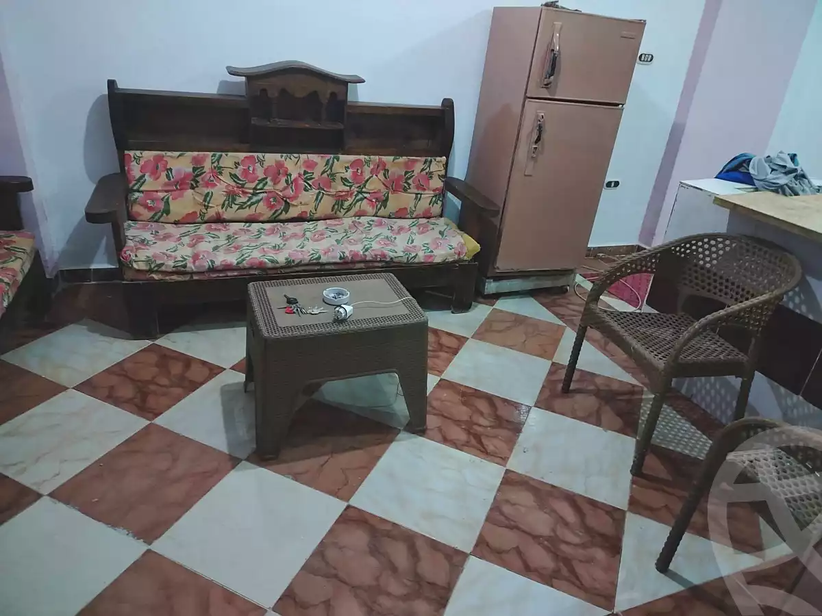 https://aqarmap.com.eg/ar/listing/7115869-for-rent-alexandria-al-agamy-el-hanouvel-el-zahraa-city-st