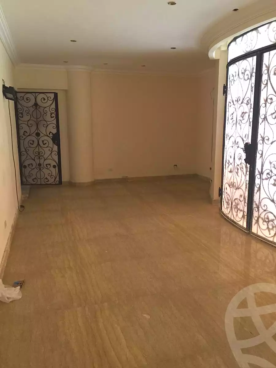 https://aqarmap.com.eg/ar/listing/7115868-for-sale-cairo-new-cairo-ganob-el-akadamiya-south-academy-g-sedki-suliman-st