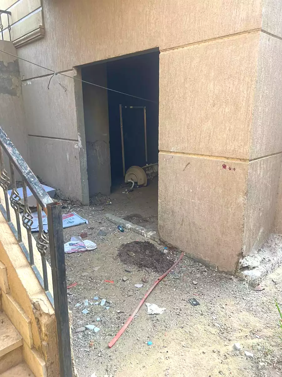 https://aqarmap.com.eg/ar/listing/7115878-for-sale-cairo-new-cairo-ganob-el-akadamiya-south-academy-b-taha-hussein-st