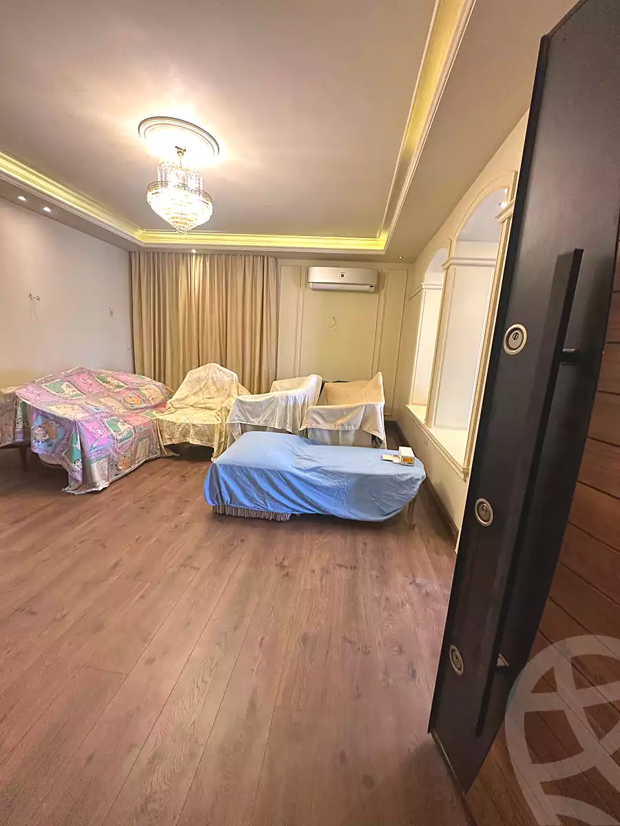 https://aqarmap.com.eg/ar/listing/7115895-for-sale-cairo-new-cairo-ganob-el-akadamiya-south-academy-d-khaled-ibn-el-waleed-st