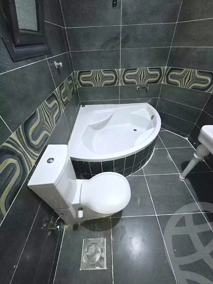 https://aqarmap.com.eg/ar/listing/7115993-for-sale-alexandria-al-agamy-shataa-el-nakheel