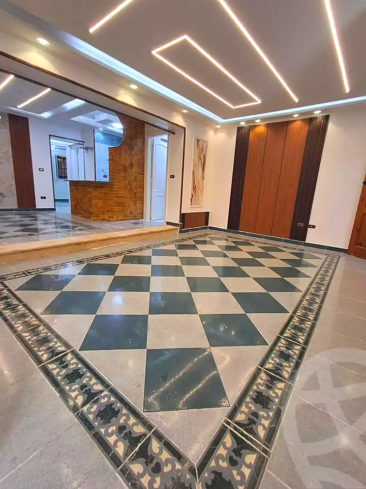 https://aqarmap.com.eg/ar/listing/7116025-for-sale-alexandria-al-agamy-shataa-el-nakheel