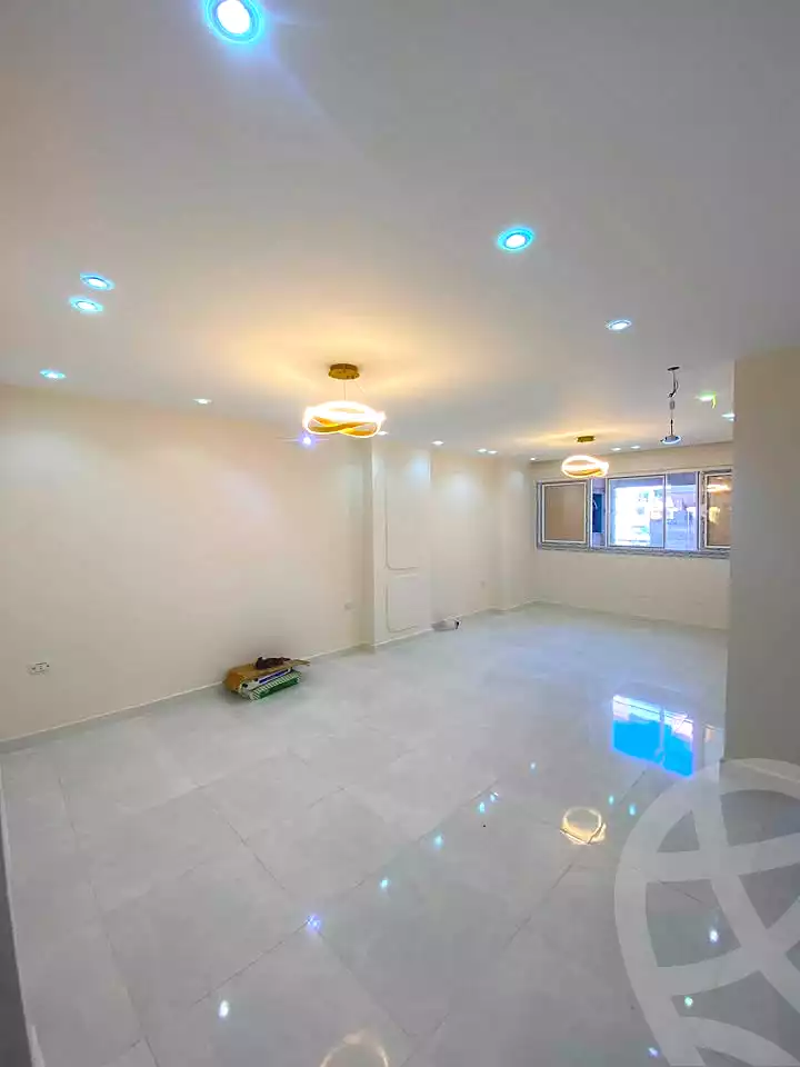https://aqarmap.com.eg/ar/listing/7116027-for-sale-alexandria-al-agamy-lbytsh-bianchiii