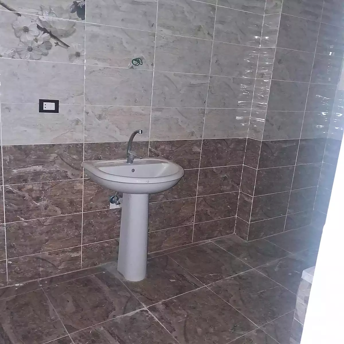 https://aqarmap.com.eg/ar/listing/7116184-for-rent-alexandria-ganaklis