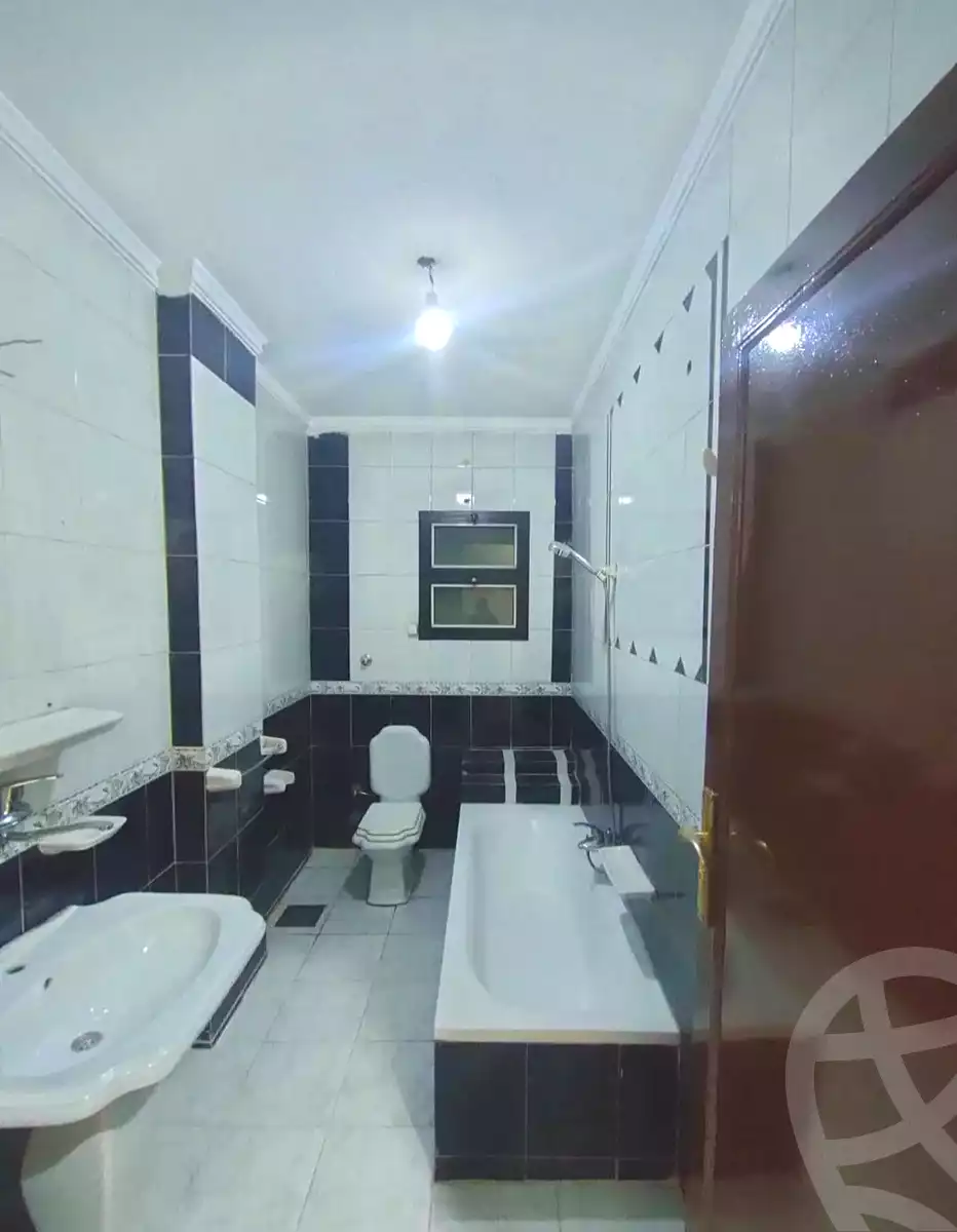 https://aqarmap.com.eg/ar/listing/7116583-for-sale-alexandria-lsywf-el-falki