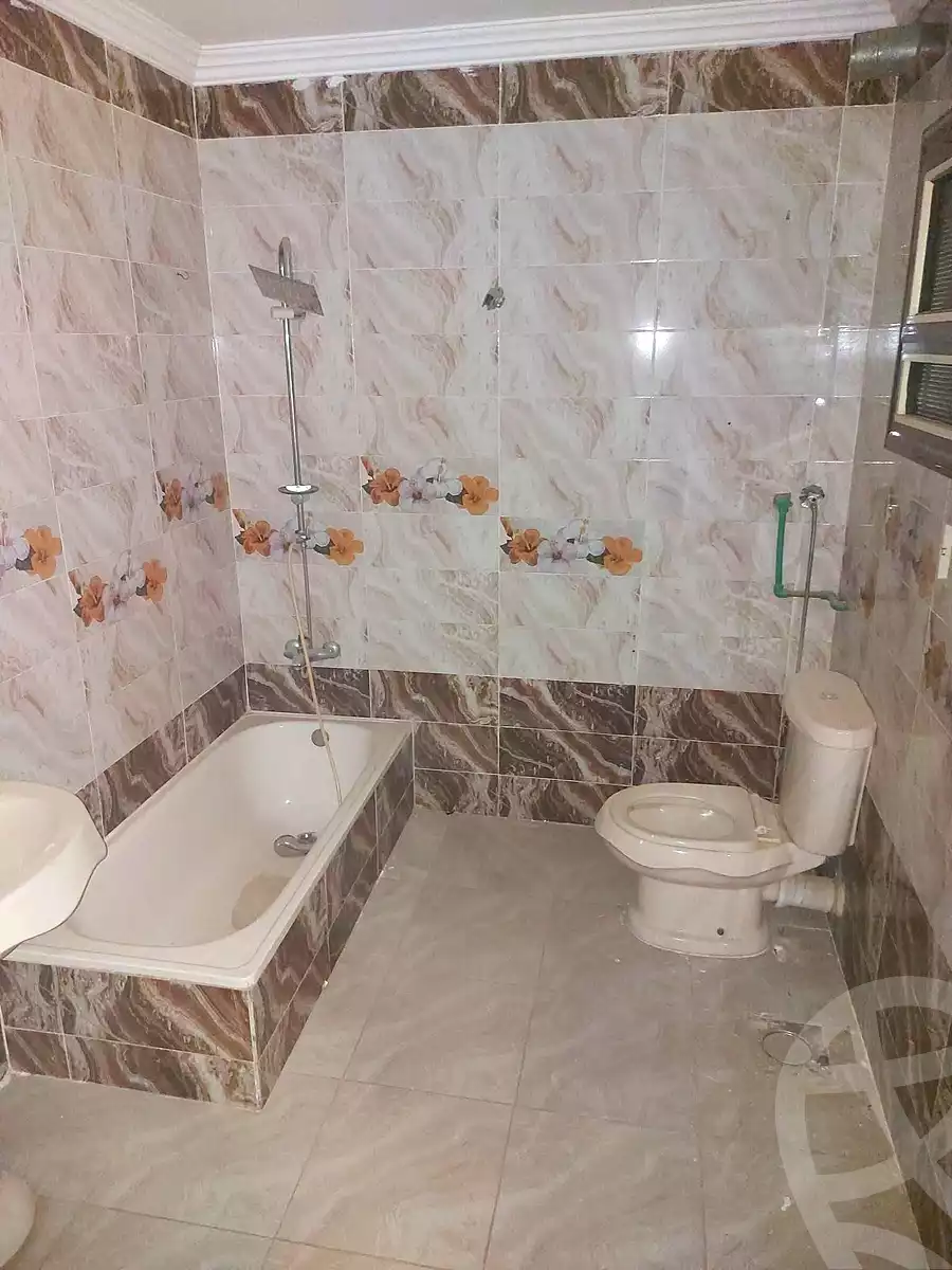 https://aqarmap.com.eg/ar/listing/7116733-for-sale-cairo-helwan-helwan-el-sharkeya-el-maraghi-st