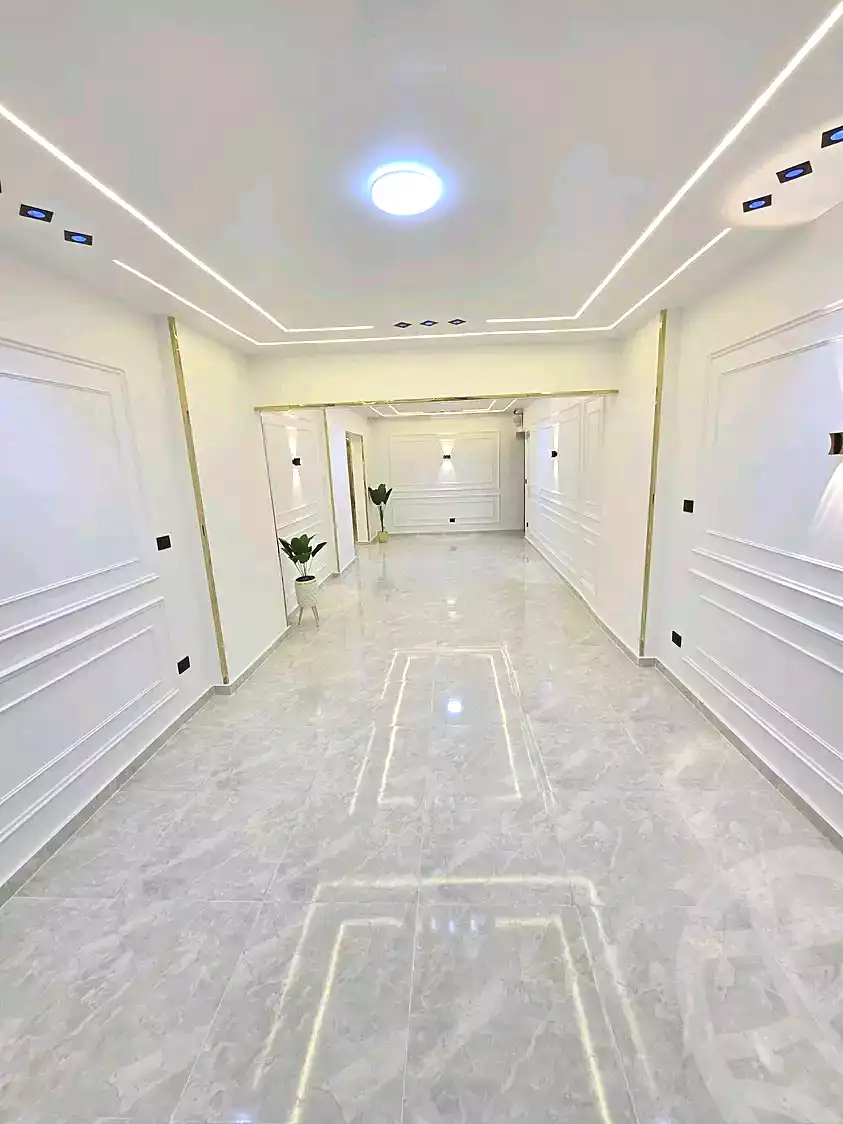https://aqarmap.com.eg/en/listing/7116883-for-sale-alexandria-el-asafra-l-sfr-bhry
