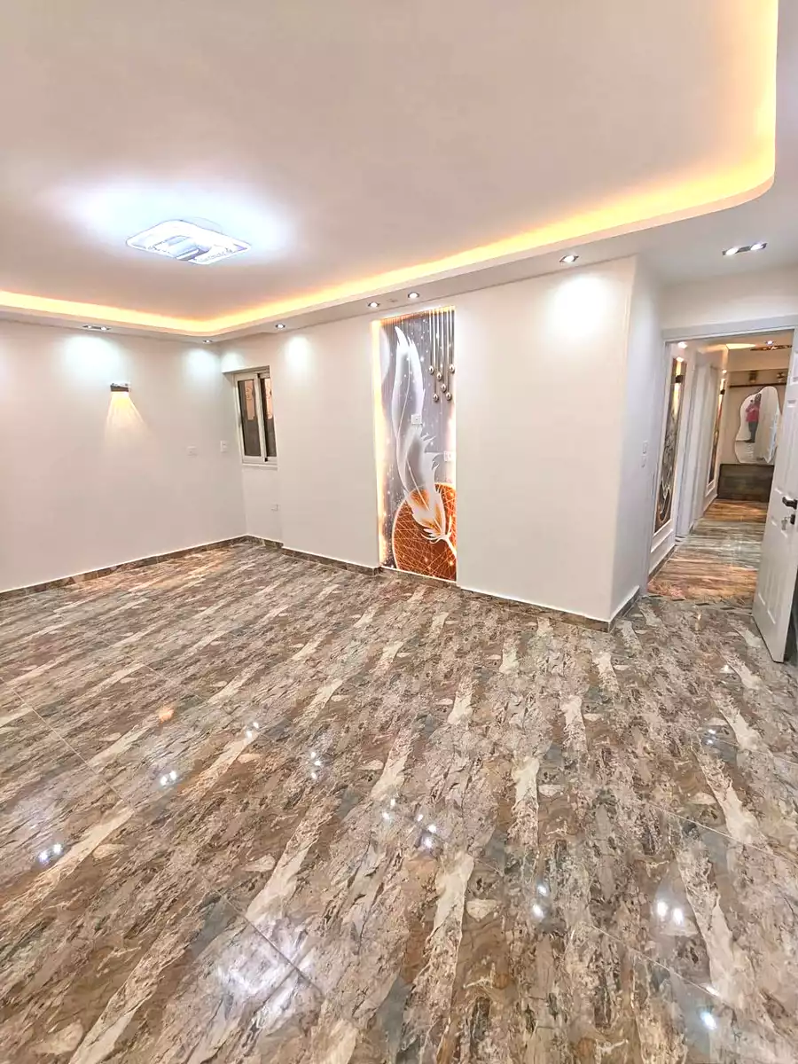https://aqarmap.com.eg/ar/listing/7117034-for-sale-alexandria-miami-khld-bn-lwlyd