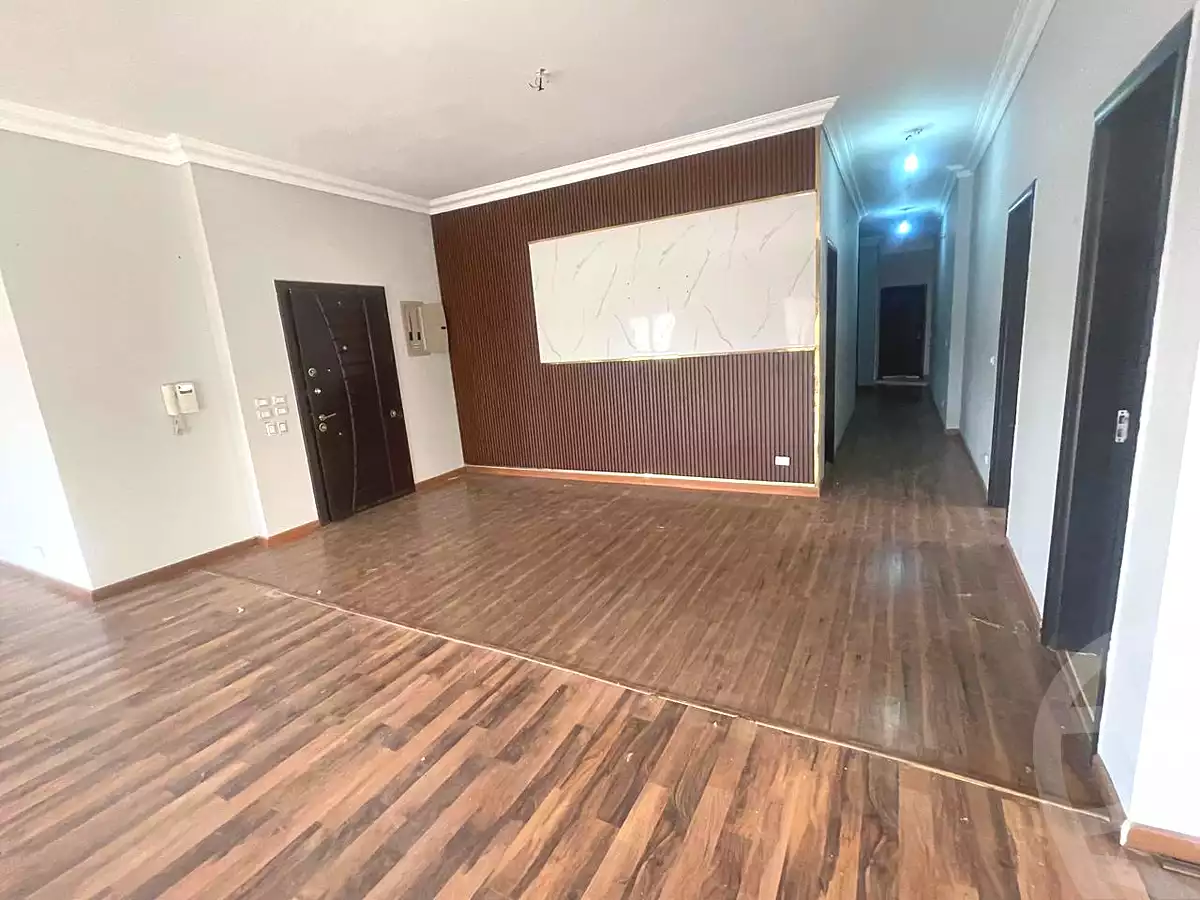 https://aqarmap.com.eg/ar/listing/7117072-for-sale-cairo-new-cairo-first-settlement-mhwr-mstfy-kml