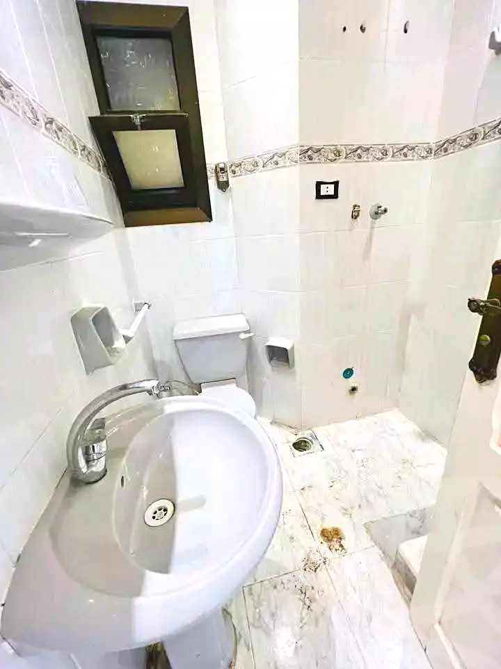 https://aqarmap.com.eg/en/listing/7117133-for-sale-alexandria-al-agamy