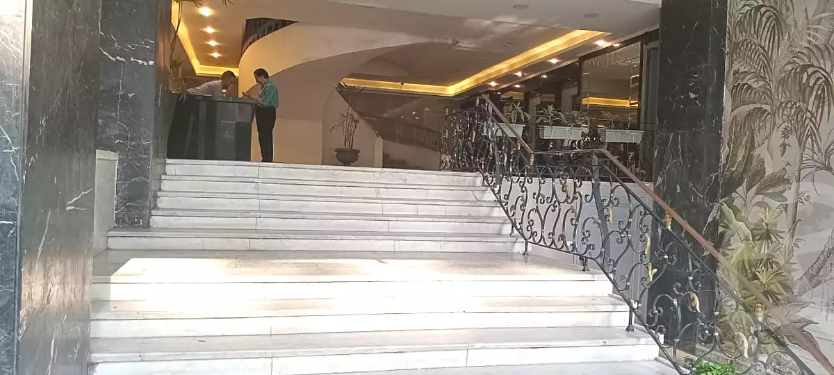 https://aqarmap.com.eg/ar/listing/7117219-for-rent-cairo-ljyz-shareaa-morad  charel degol