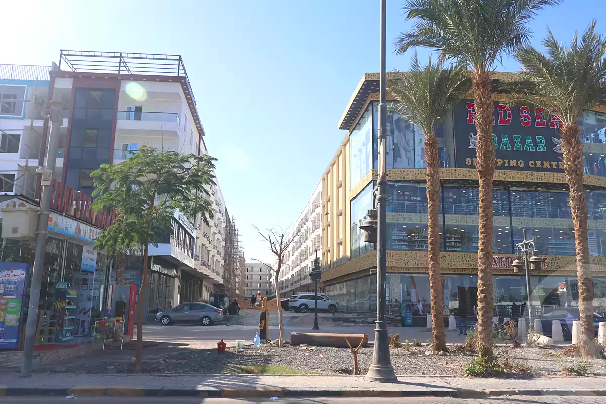 https://aqarmap.com.eg/ar/listing/7117469-for-sale-red-sea-hurghada-resorts-grand-rock-resort-al-hares