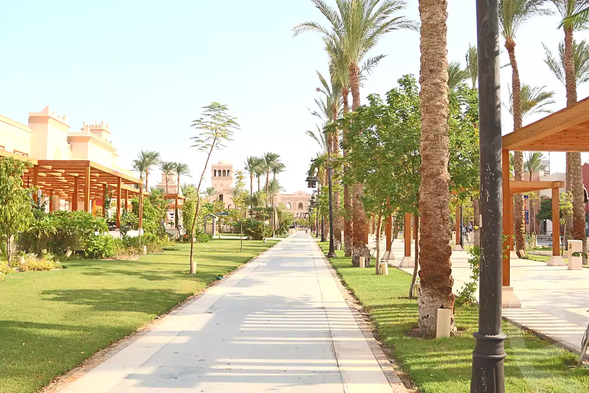 https://aqarmap.com.eg/en/listing/7117466-for-sale-red-sea-hurghada-resorts-grand-rock-resort-al-hares