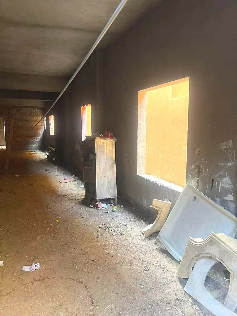 https://aqarmap.com.eg/ar/listing/7118368-for-sale-cairo-new-cairo-ganob-el-akadamiya-south-academy-b-taha-hussein-st