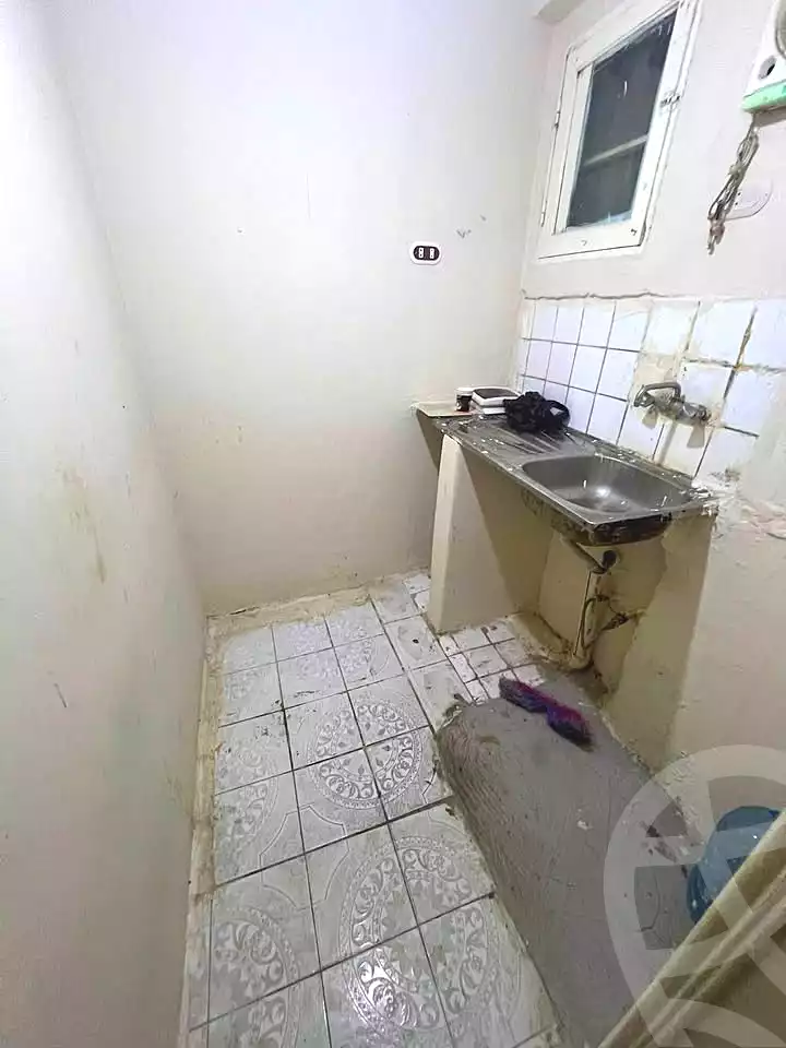 https://aqarmap.com.eg/ar/listing/7118598-for-sale-alexandria-lsywf-el-seyouf-bahri