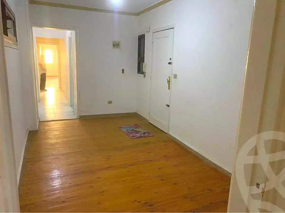 https://aqarmap.com.eg/ar/listing/7118844-for-rent-alexandria-ganaklis