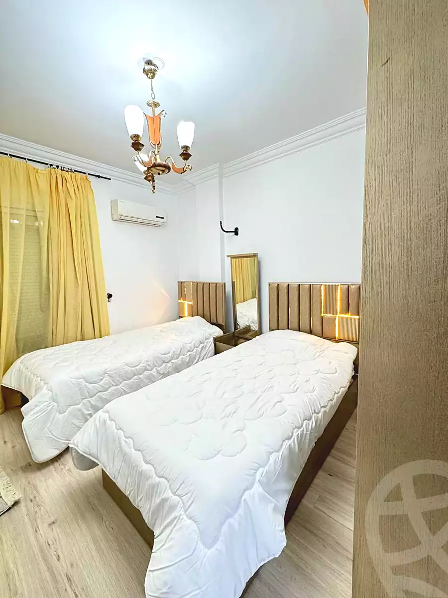 https://aqarmap.com.eg/ar/listing/7119259-for-rent-cairo-new-cairo-lrhb-city-phase-1-youssef-el-sebaey-st