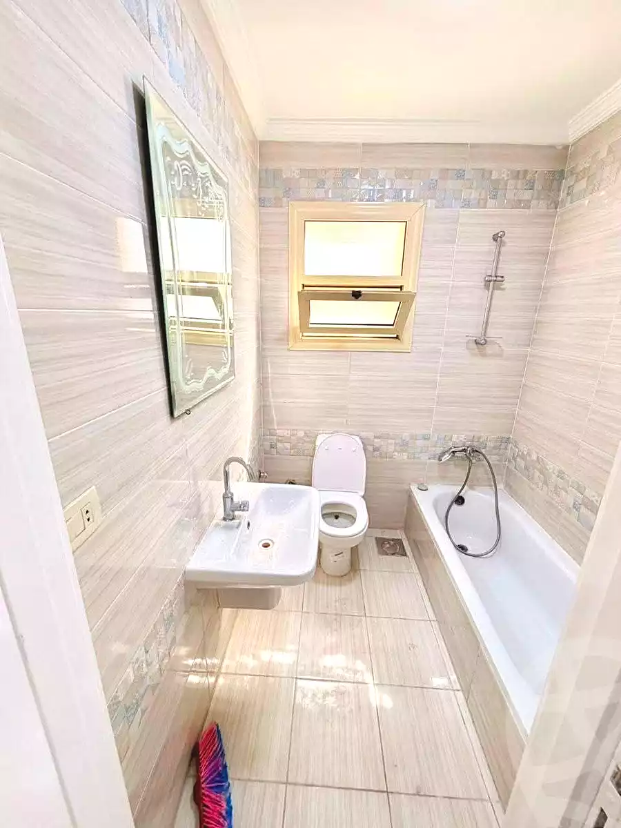 https://aqarmap.com.eg/ar/listing/7119401-for-sale-alexandria-sydy-bshr-sydy-bshr-bhry-shr-khld-bn-lwlyd