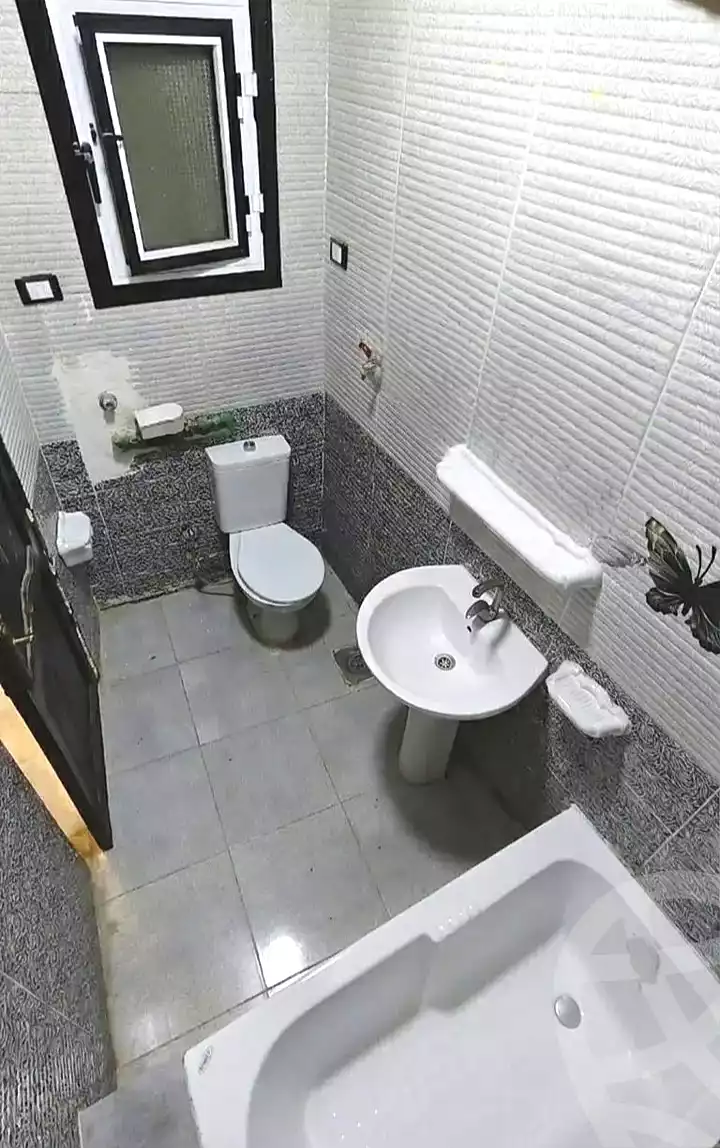 https://aqarmap.com.eg/ar/listing/7119398-for-sale-alexandria-al-agamy-el-hanouvel