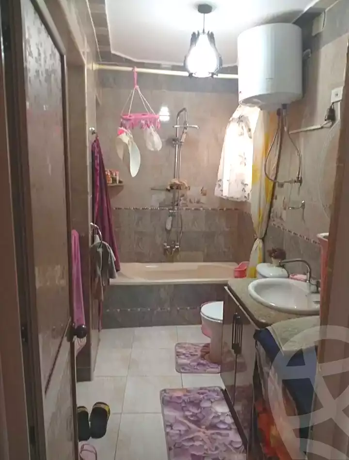 https://aqarmap.com.eg/ar/listing/7119533-for-sale-alexandria-al-agamy-lbytsh-ain-shams-st