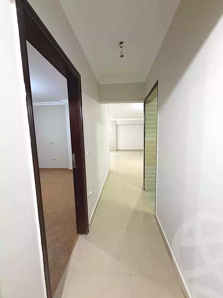 https://aqarmap.com.eg/ar/listing/7119691-for-sale-cairo-heliopolis-gesr-elsuez-ibn-sender-square