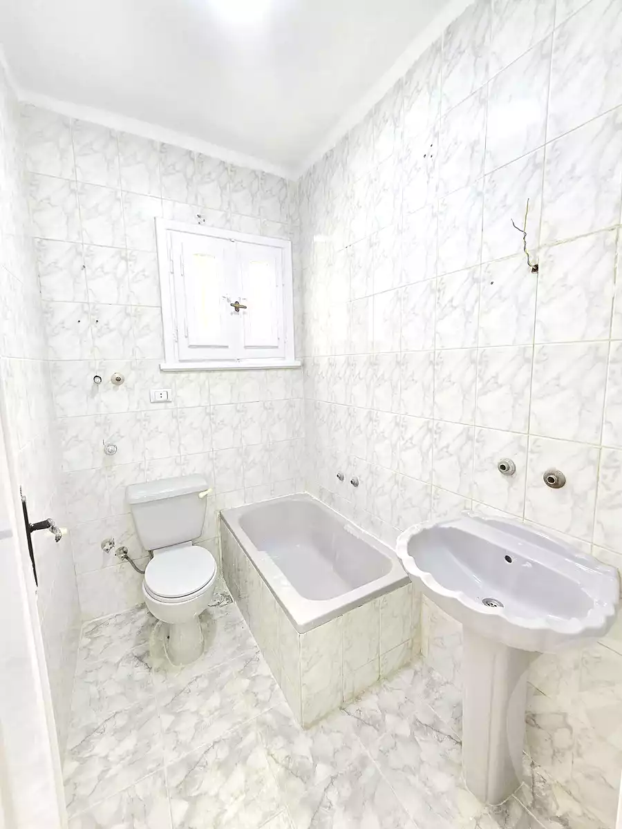 https://aqarmap.com.eg/en/listing/7119764-for-sale-alexandria-al-agamy-shataa-el-nakheel