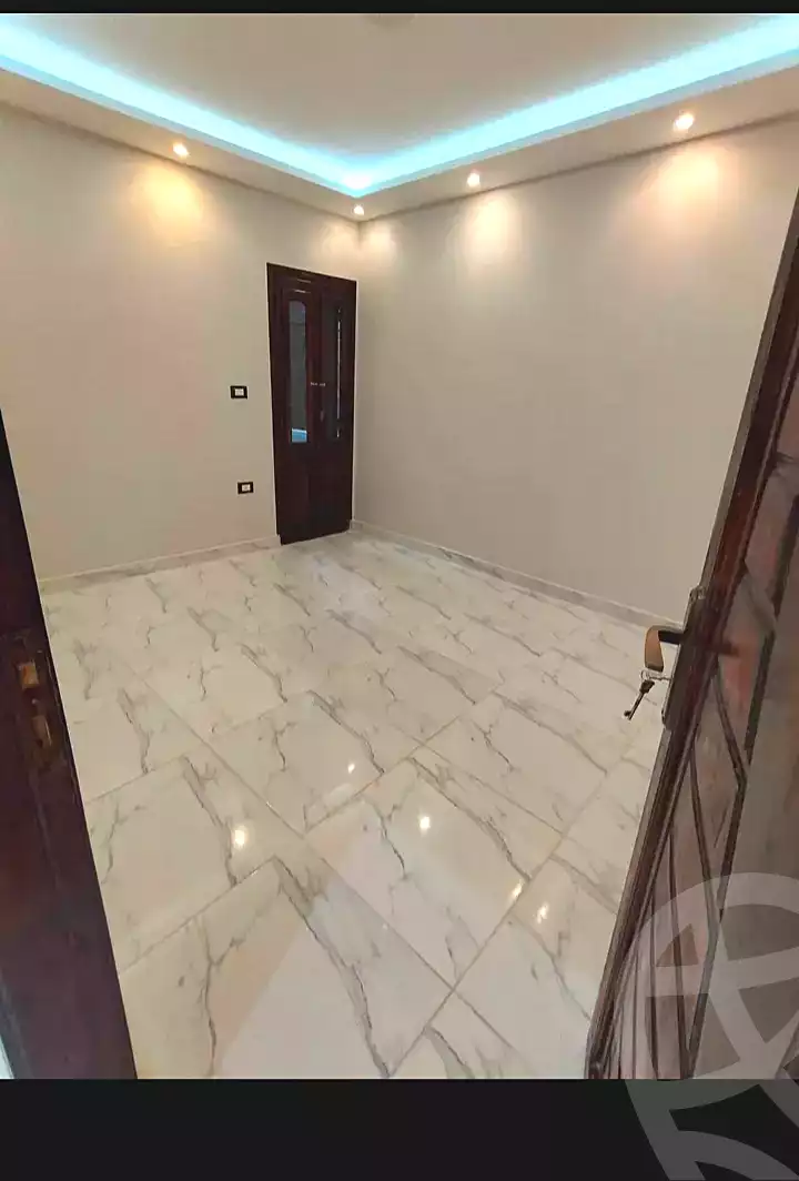 https://aqarmap.com.eg/en/listing/7119788-for-sale-alexandria-al-agamy-bw-ywsf-hosni-mubarak-st