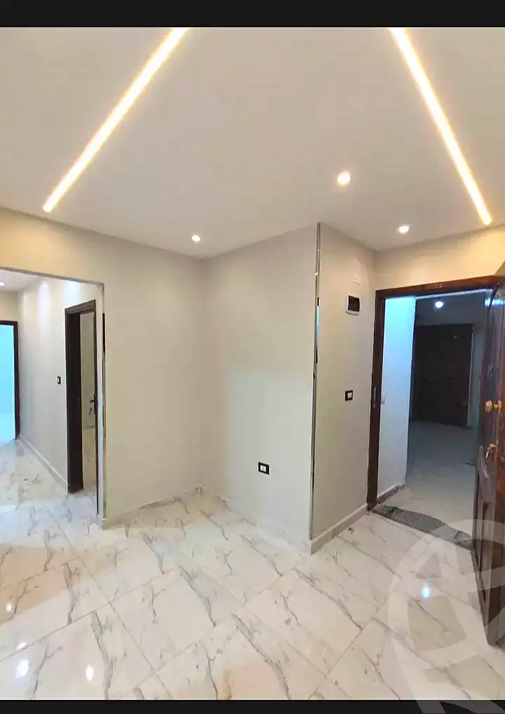 https://aqarmap.com.eg/en/listing/7119788-for-sale-alexandria-al-agamy-bw-ywsf-hosni-mubarak-st