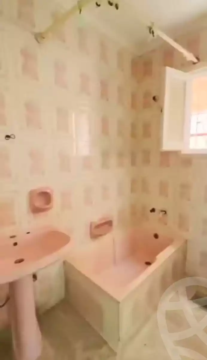https://aqarmap.com.eg/ar/listing/7119911-for-sale-alexandria-al-agamy-shataa-el-nakheel