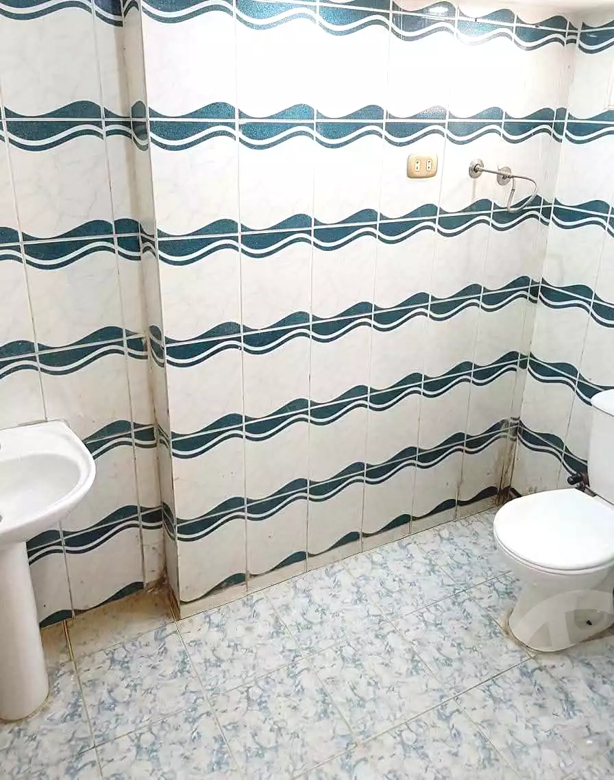 https://aqarmap.com.eg/ar/listing/7120298-for-sale-alexandria-miami-shady-abd-el-salam-st