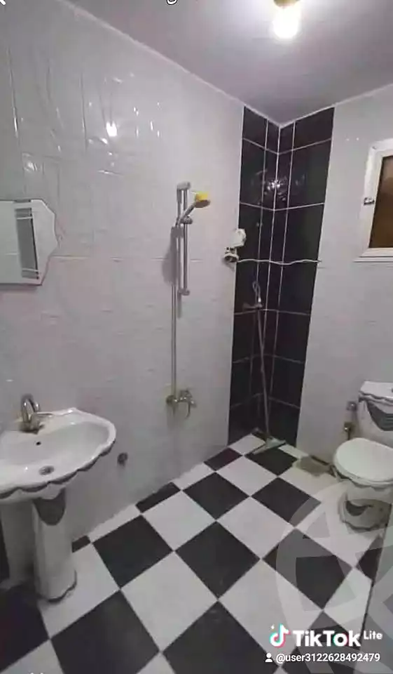 https://aqarmap.com.eg/ar/listing/7120605-for-sale-alexandria-al-agamy-lbytsh-el-hanafeya-st