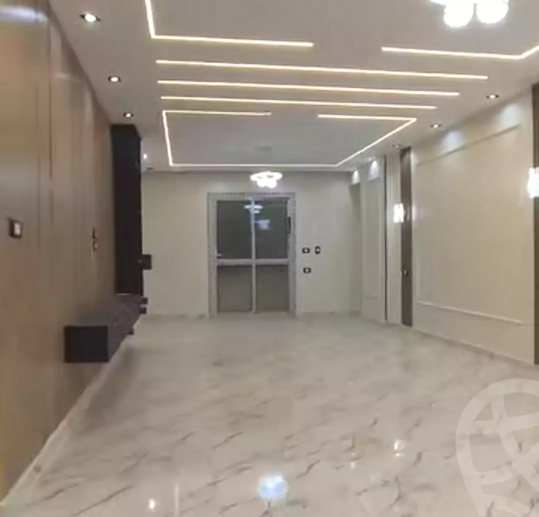 https://aqarmap.com.eg/ar/listing/7120850-for-sale-cairo-elnozha-Streettt-27