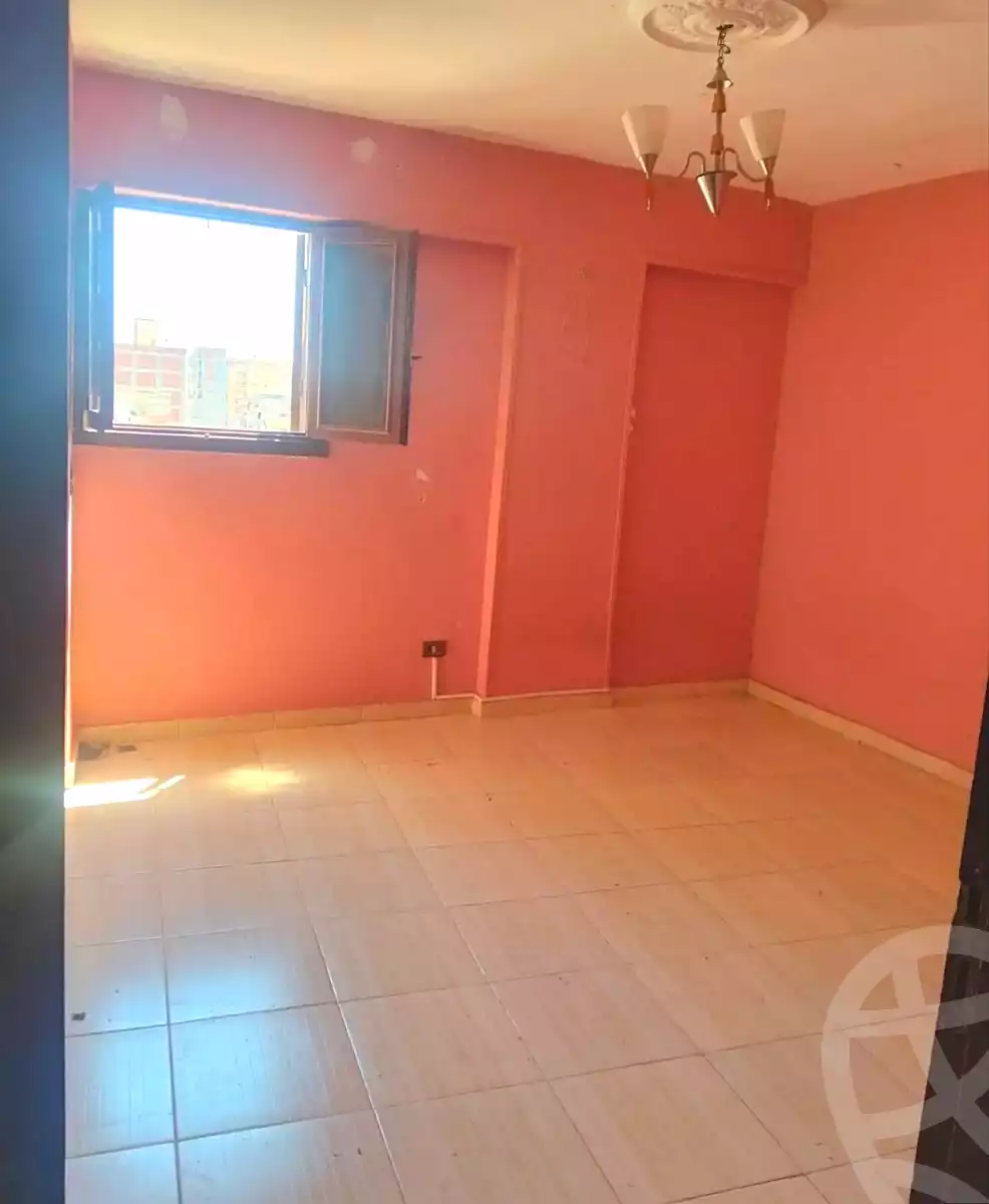 https://aqarmap.com.eg/en/listing/7121051-for-sale-alexandria-ganaklis