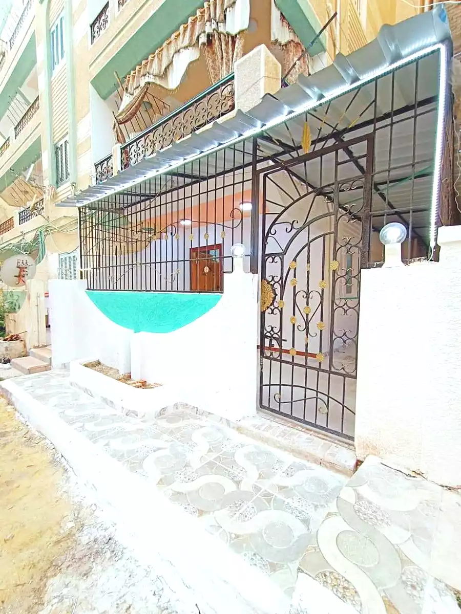 https://aqarmap.com.eg/ar/listing/7121188-for-sale-alexandria-al-agamy-shataa-el-nakheel
