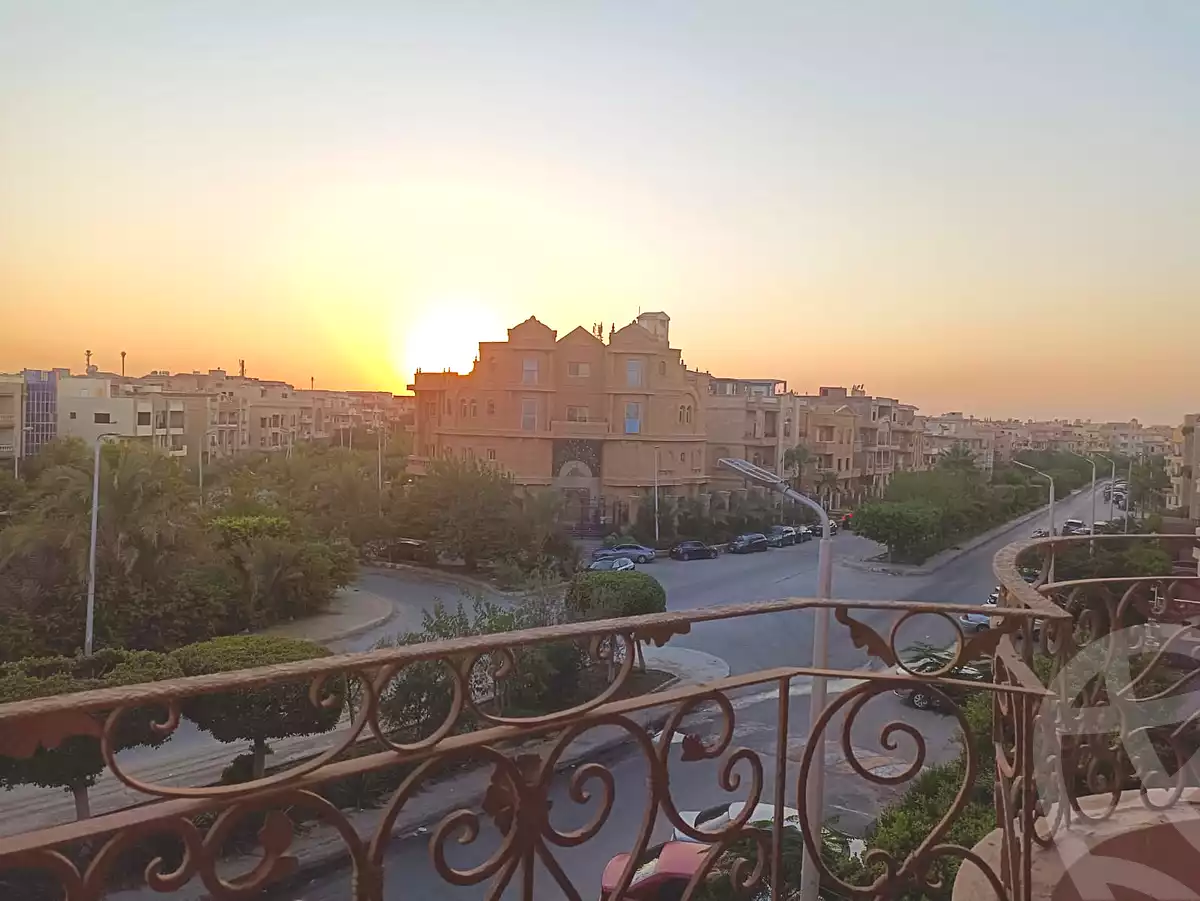 https://aqarmap.com.eg/ar/listing/7121456-for-sale-cairo-new-cairo-el-ahyaa-first-neighborhood-omar-ibn-abd-el-aziz-st