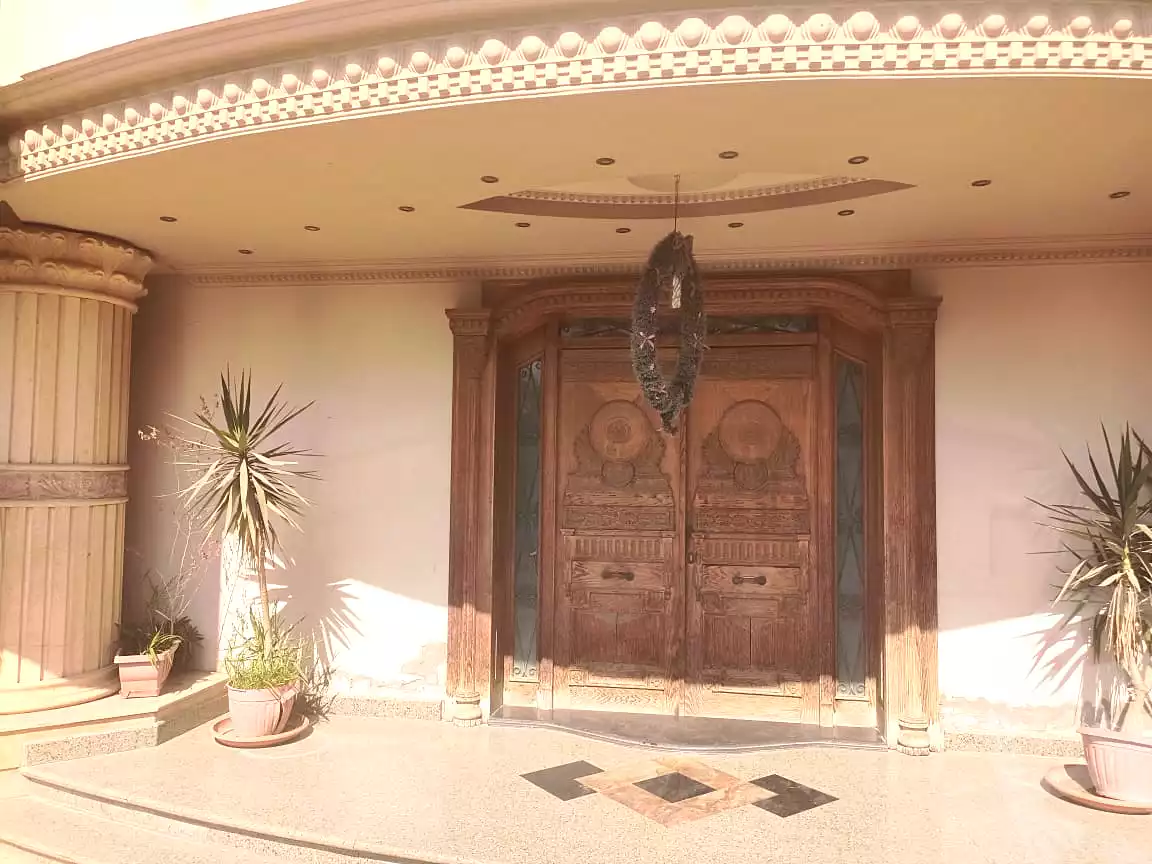 https://aqarmap.com.eg/ar/listing/7121456-for-sale-cairo-new-cairo-el-ahyaa-first-neighborhood-omar-ibn-abd-el-aziz-st