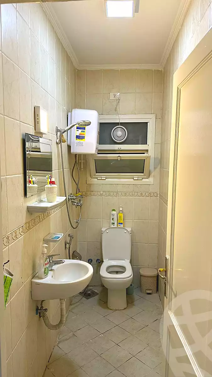https://aqarmap.com.eg/ar/listing/7122140-for-rent-cairo-new-cairo-lrhb-city-mtdd-lrhb-phase-8