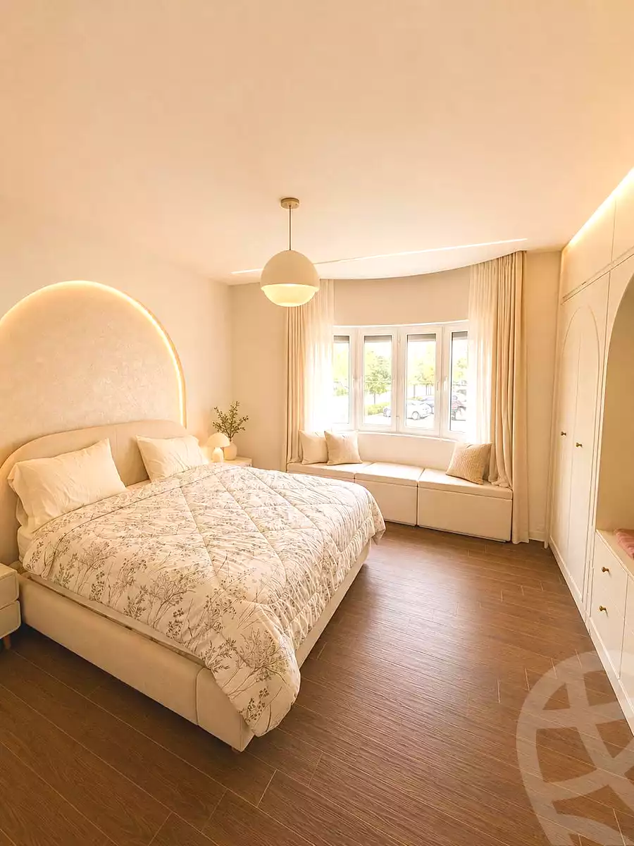 https://aqarmap.com.eg/en/listing/7122368-for-rent-cairo-new-cairo-compounds-mountain-view-hyde-park