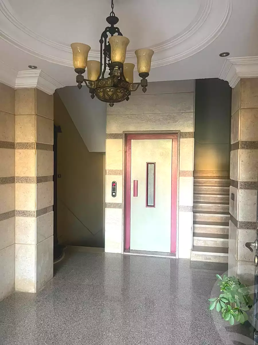 https://aqarmap.com.eg/ar/listing/7122369-for-sale-cairo-new-cairo-ganob-el-akadamiya-south-academy-b-taha-hussein-st