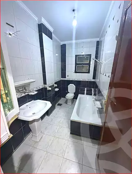 https://aqarmap.com.eg/ar/listing/7122478-for-sale-alexandria-lsywf-el-falki