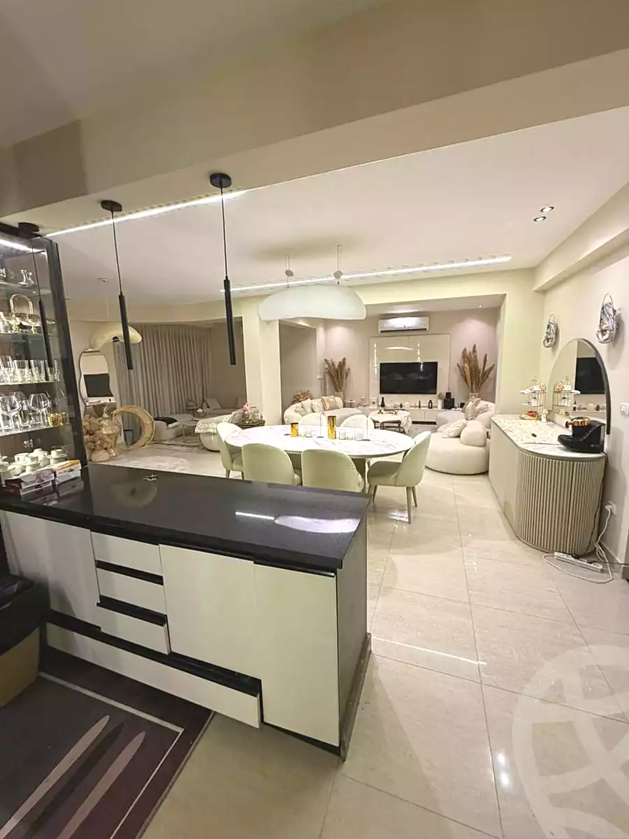 https://aqarmap.com.eg/ar/listing/7122541-for-sale-cairo-new-cairo-el-ahyaa-first-neighborhood-street-1