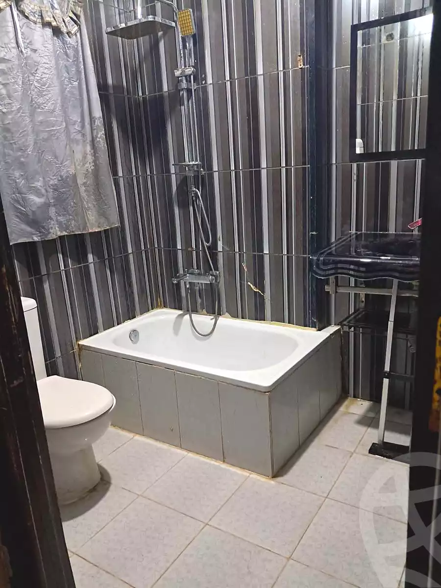 https://aqarmap.com.eg/ar/listing/7122640-for-sale-cairo-helwan-mnshy-yn-hlwn-rael-st