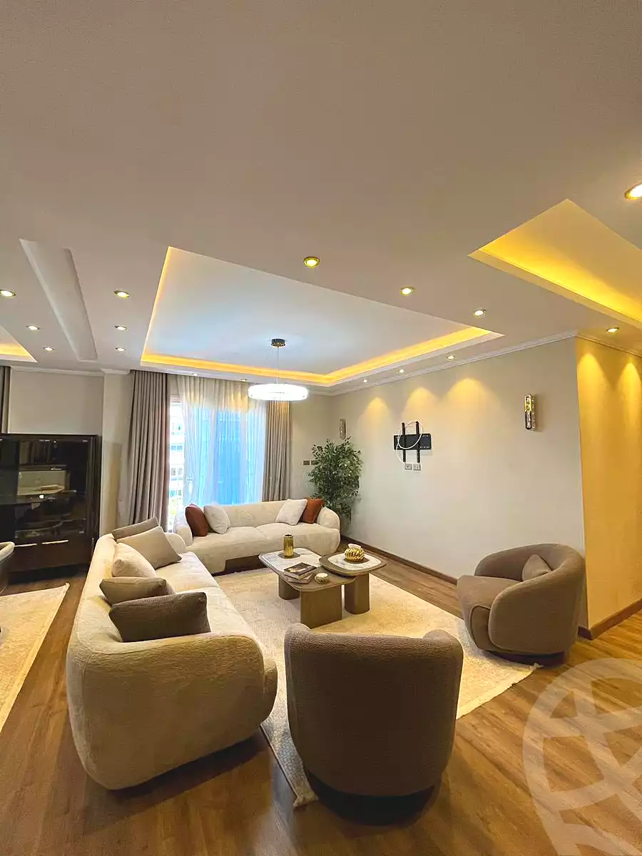 https://aqarmap.com.eg/ar/listing/7122698-for-sale-cairo-new-cairo-compounds-mwrd-fq-llttwyr