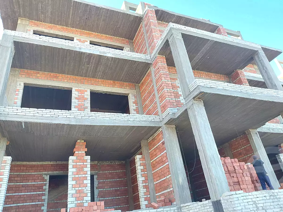 https://aqarmap.com.eg/ar/listing/7122803-for-sale-red-sea-hurghada-resorts-one-7-resort-ronberg