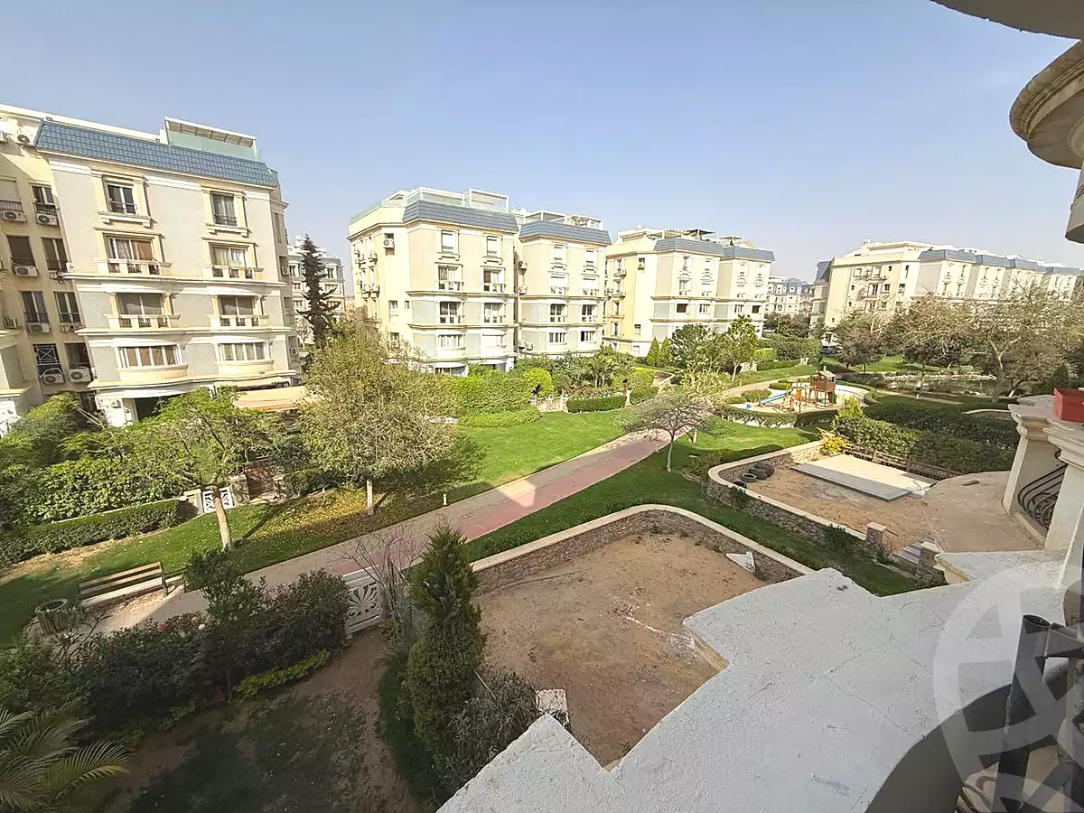 https://aqarmap.com.eg/ar/listing/7122985-for-sale-cairo-new-cairo-compounds-mountain-view-hyde-park