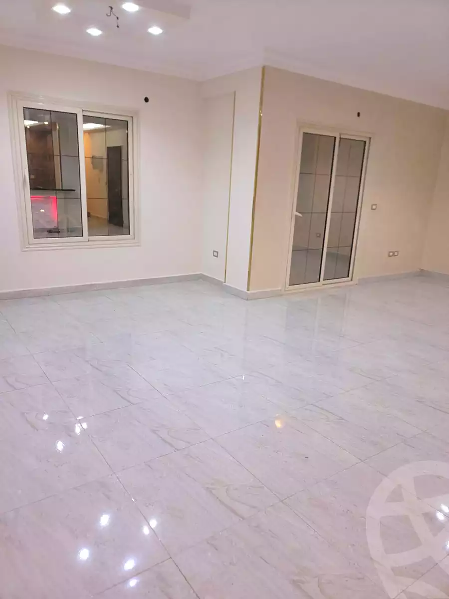 https://aqarmap.com.eg/ar/listing/7123144-for-sale-cairo-new-cairo-el-ahyaa-first-neighborhood-no-7
